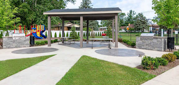 Forest Pointe Apartments in Grand Rapids MI