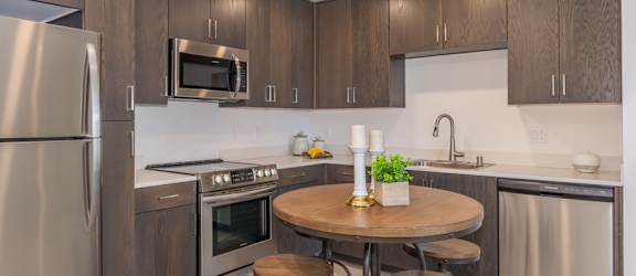 Windsor - Eat In Kitchen