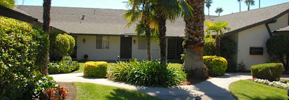 Courtyard With Green Space at Reef Apartments, California