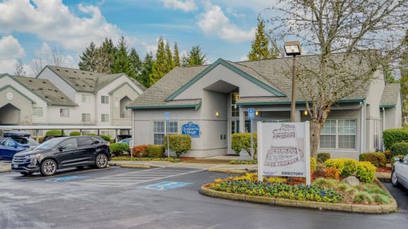 outside Aloha Oregon Quatama Village Apartments 