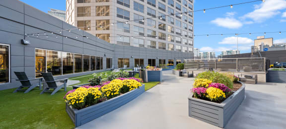 Rooftop Patio at Presidential Towers in Chicago, IL