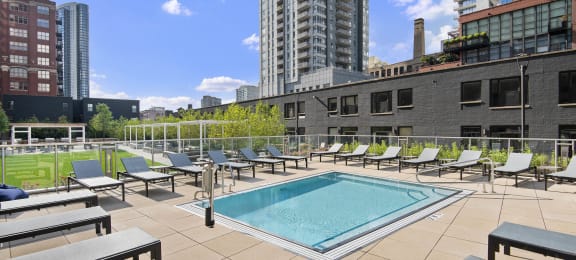 Pool and Sun Deck at River North Park Apartments, Illinois, 60654