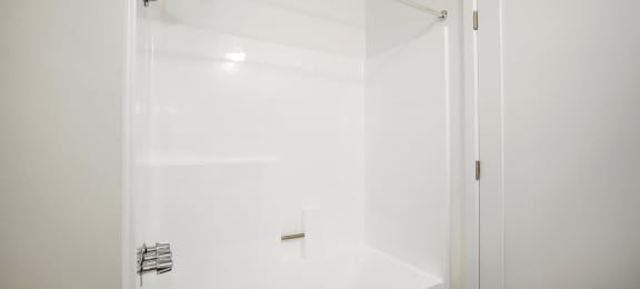 Brody Terrace Apartments Bathroom Shower
