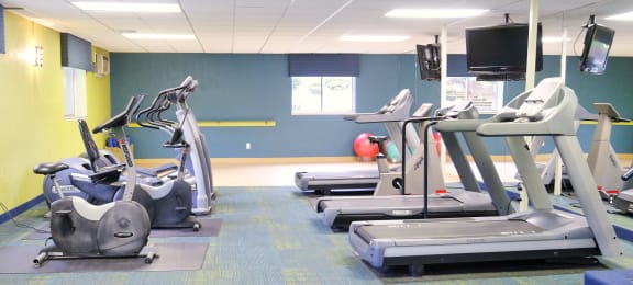 Fitness Center at Huntington Green Apartments, University Heights