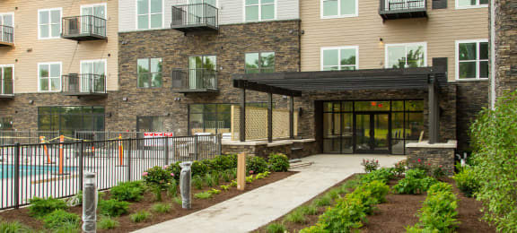 Courtyard View at Winfield Station Apartments, J Street Property Services, Winfield, 60190