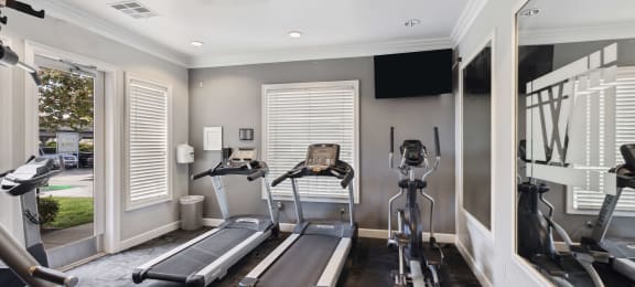 Fitness center at Waterstone Apartments