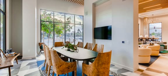 Dining Room Seating at The Rylan Apartments