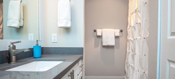 Bathroom at Axcess 15 Apartments, Oregon, 97232