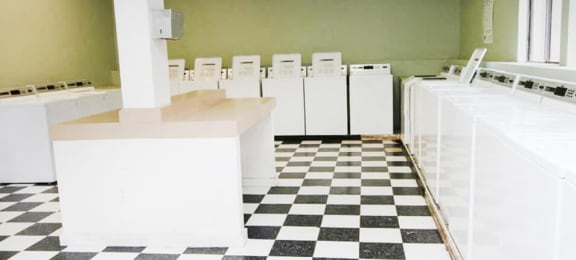 Laundry Facility at Mission Hills