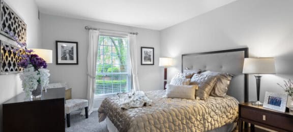 Spacious Bedrooms at Versailles on the Lakes Oakbrook*, Oakbrook Terrace, 60181
