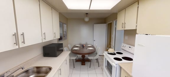 Photos and Video of Silver Maple Court in Brampton ON