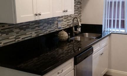 Apartments for rent in Santa Ana with Renovated kitchens