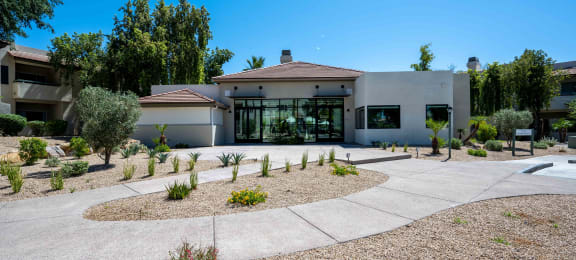 Village at Lakewood, Phoenix, Arizona photo of property exterior