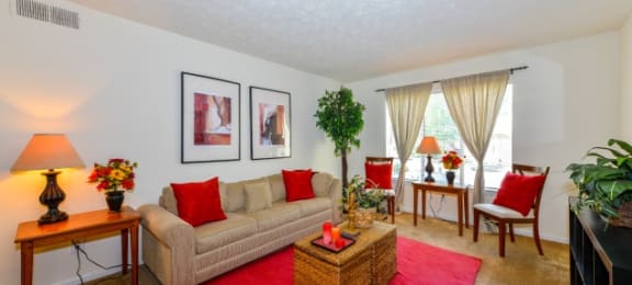 Aspen Pointe Apartments - Living Room