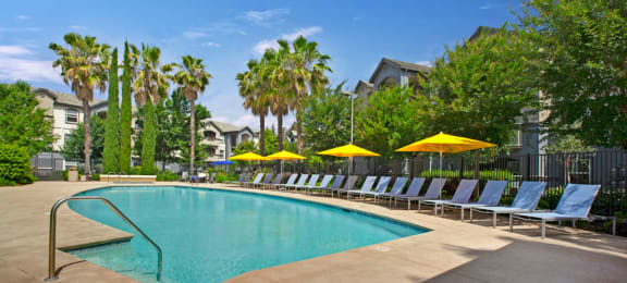 Hot Tub and Pool | Apartments in Sacramento CA | Broadleaf Apartments