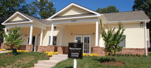 1, 2 and 3 bedroom apartments at Brentwood Apartment Homes in Manassas, VA