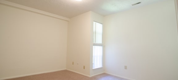Spacious Living room in East Lansing Apartments near Michigan State University | Eastpoint Townlets