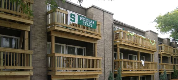 East Lansing Apartments near Michigan State University | Haslett Arms Apartments