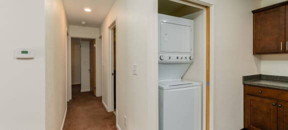 Spacious Living room in East Lansing Apartments near Michigan State University |Haslett Arms