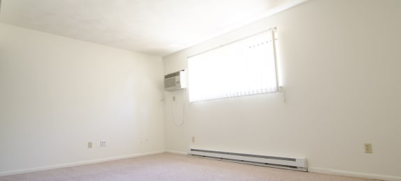 Spacious bedrooms in East Lansing Apartments near Michigan State University | Valley Forge