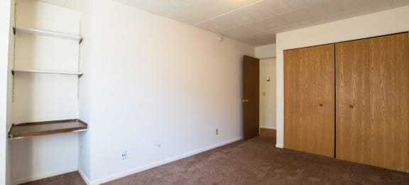 Spacious bedrooms in East Lansing Apartments near Michigan State University | Woodmere