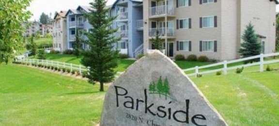 Community monument sign Apartments in Spokane Valley, WA| Parkside Mirabeau Apartments