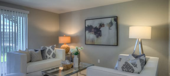 Living Room at Fieldstone Apartments, Fairview, OR, 97024
