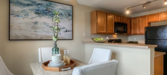 Dining And Kitchen at Waterford Apartments, Everett, 98208