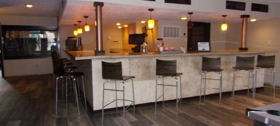 LaVita on Lovers Lane common area bar with seating