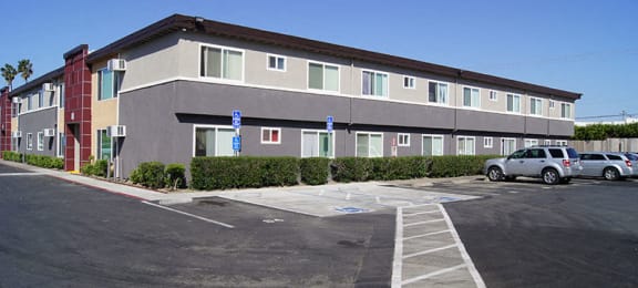 Exterior Building  l Ethan Terrace Sacramento CA Apartments For Rent