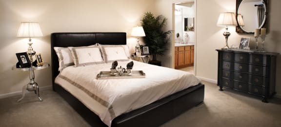 3 bedroom at Versailles on the Lakes Oakbrook*, Oakbrook Terrace, 60181
