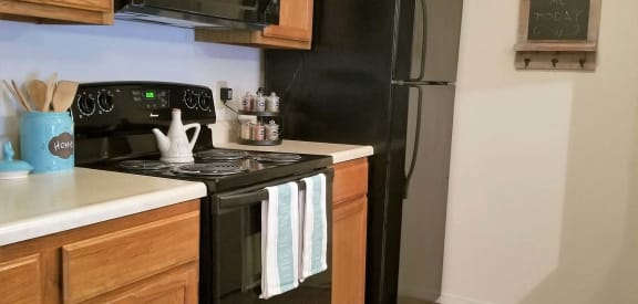kitchen at Hunters Ridge Apartments