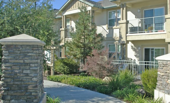  Exterior Building and Landscape l Gardens at Ironwood in Pleasanton CA 