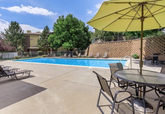 The Outdoor Swimming Pool at The Buttes Apartment Homes