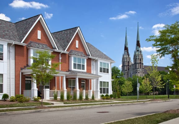 Street view of townhomes-Fairfield Apartments Pittsburgh, PA