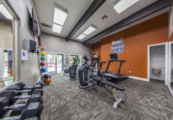 Fitness room at Mission Palms Apartments in Tucson, AZ