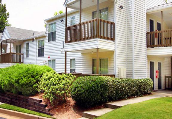 Apartments in Kennesaw, GA- Greenhouse Apartments