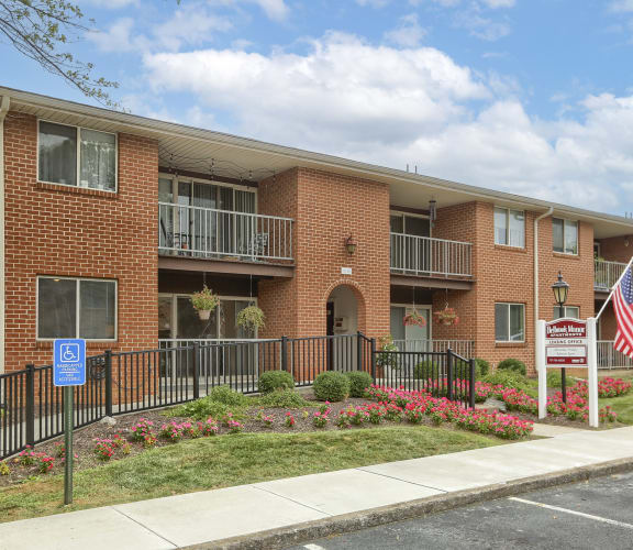 Delbrook Manor Apartments property image