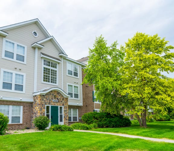 West Hampton Park Apartment Homes property image