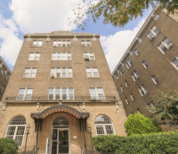Chatham Courts property image