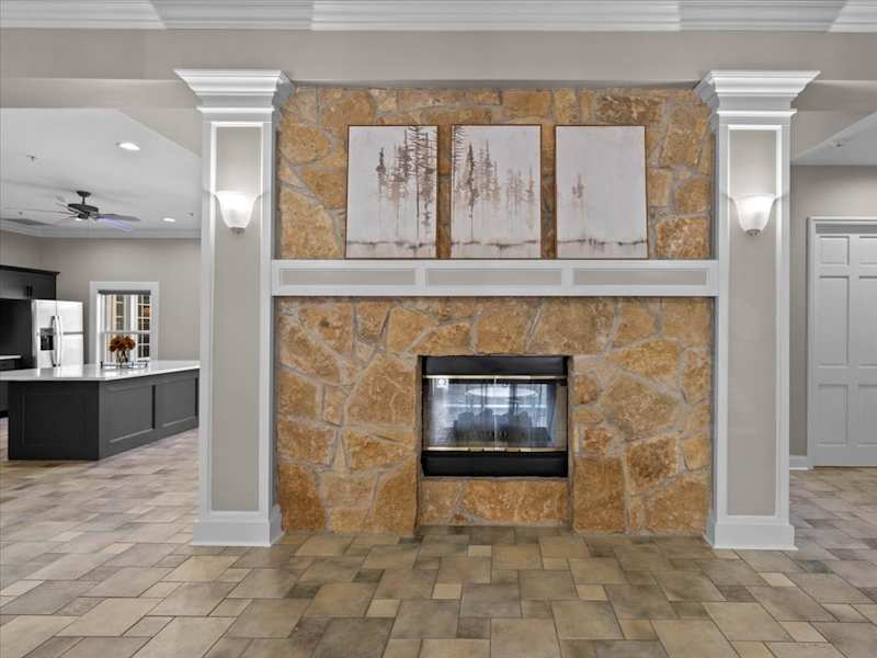 Somerset Oaks Apartment Homes interior in Olathe