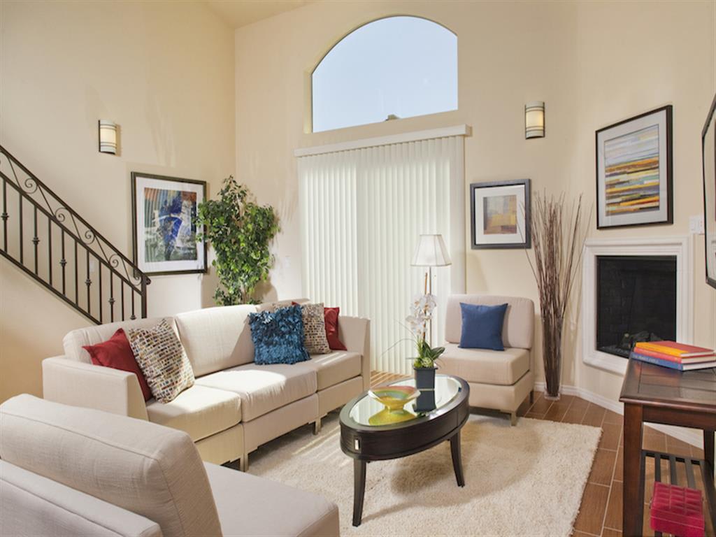 The Verandas exterior community photo - Canoga Park, CA