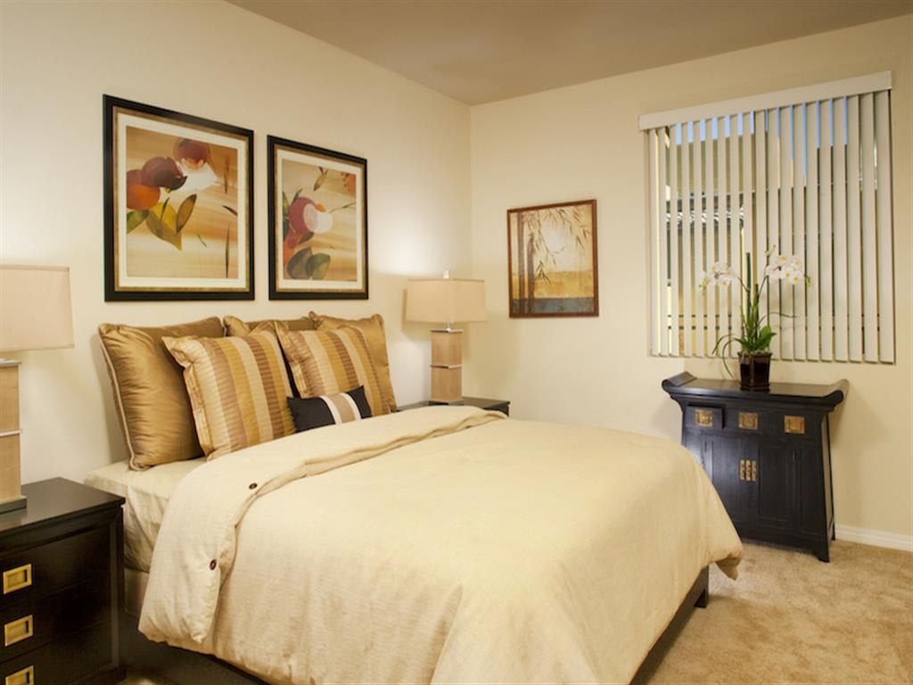 The Verandas community photo gallery image - Canoga Park, CA