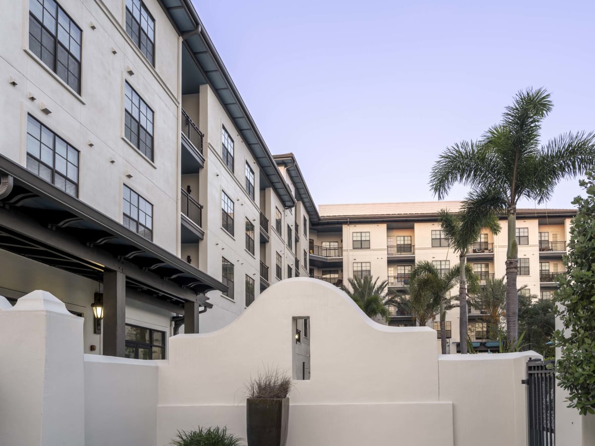 Azul Baldwin Park amenities area - Orlando, FL