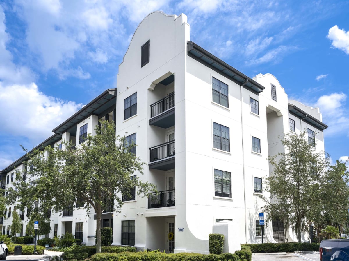 Azul Baldwin Park community exterior - Orlando, FL
