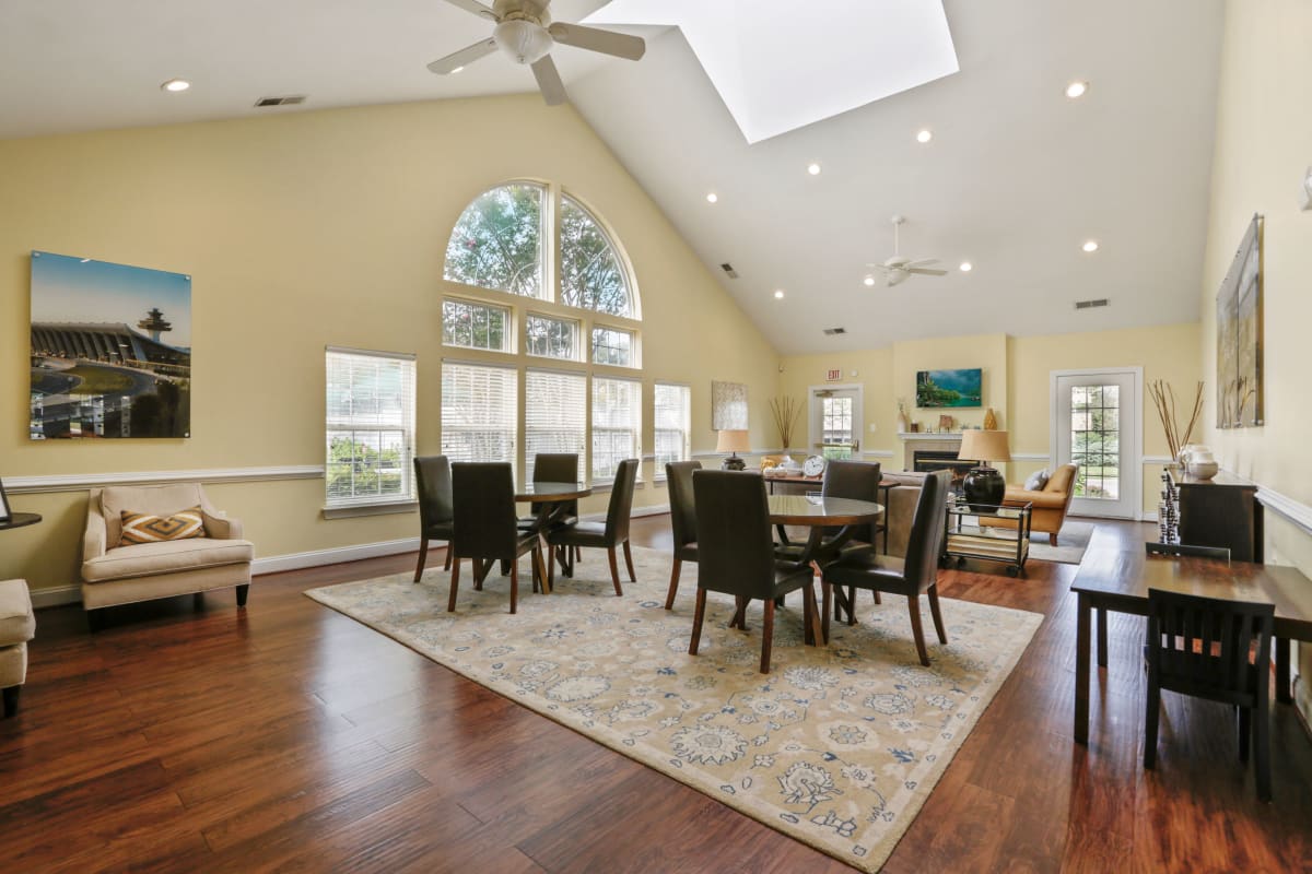 Chantilly Apartments The Fields of Chantilly Photos