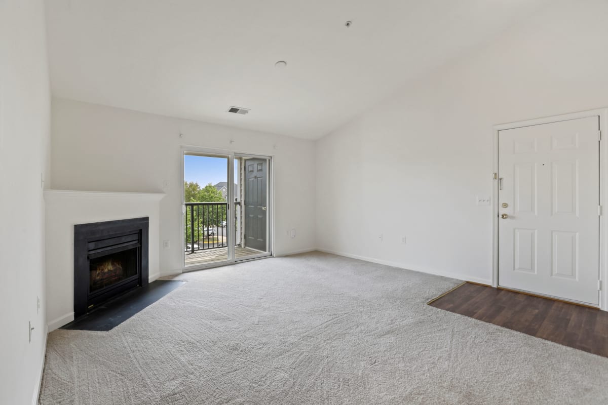 Chantilly Apartments The Fields of Chantilly Photos