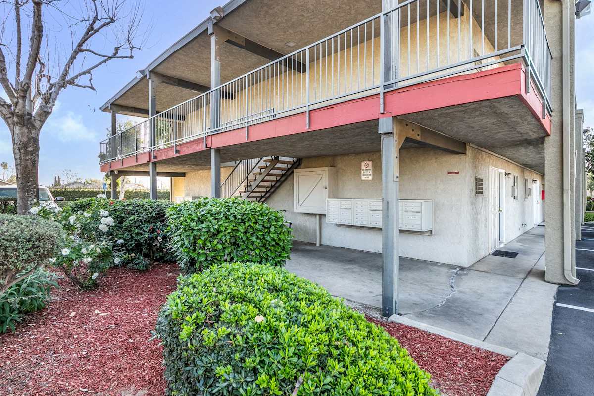 Apartments for Rent in Arlanza, Riverside | Canyon Shadows