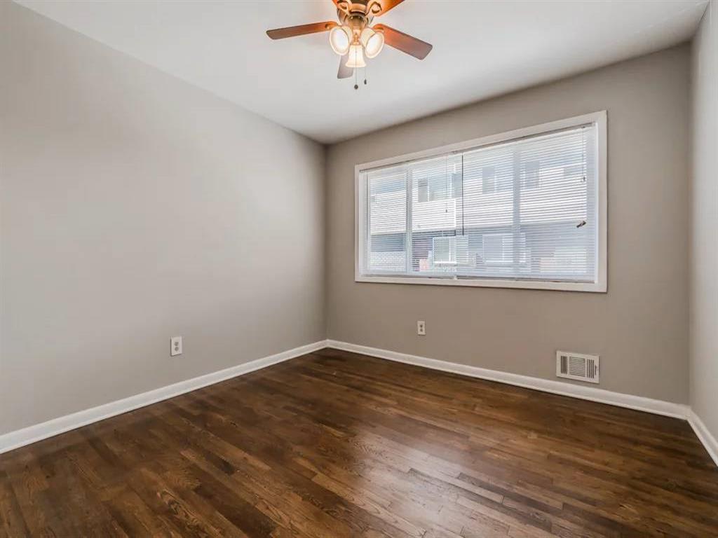 Photos of Our Apartments & Townhomes in Sandy Springs, GA