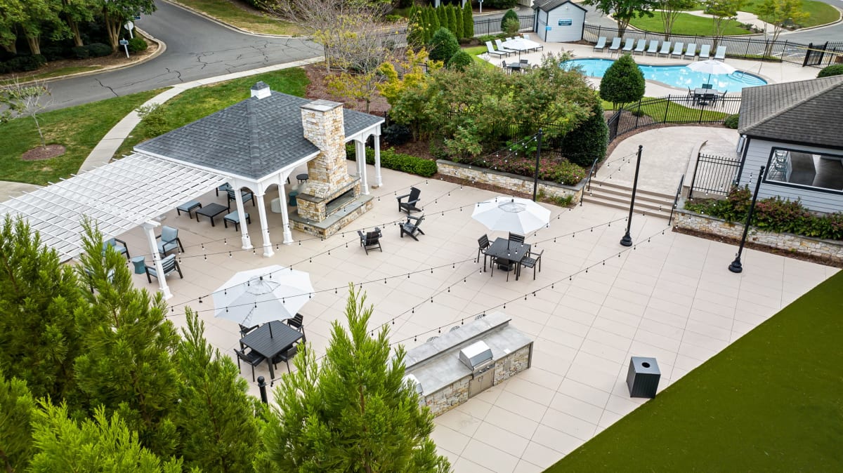 Apartments near Lynn Rd, Raleigh, NC View at Lake Lynn